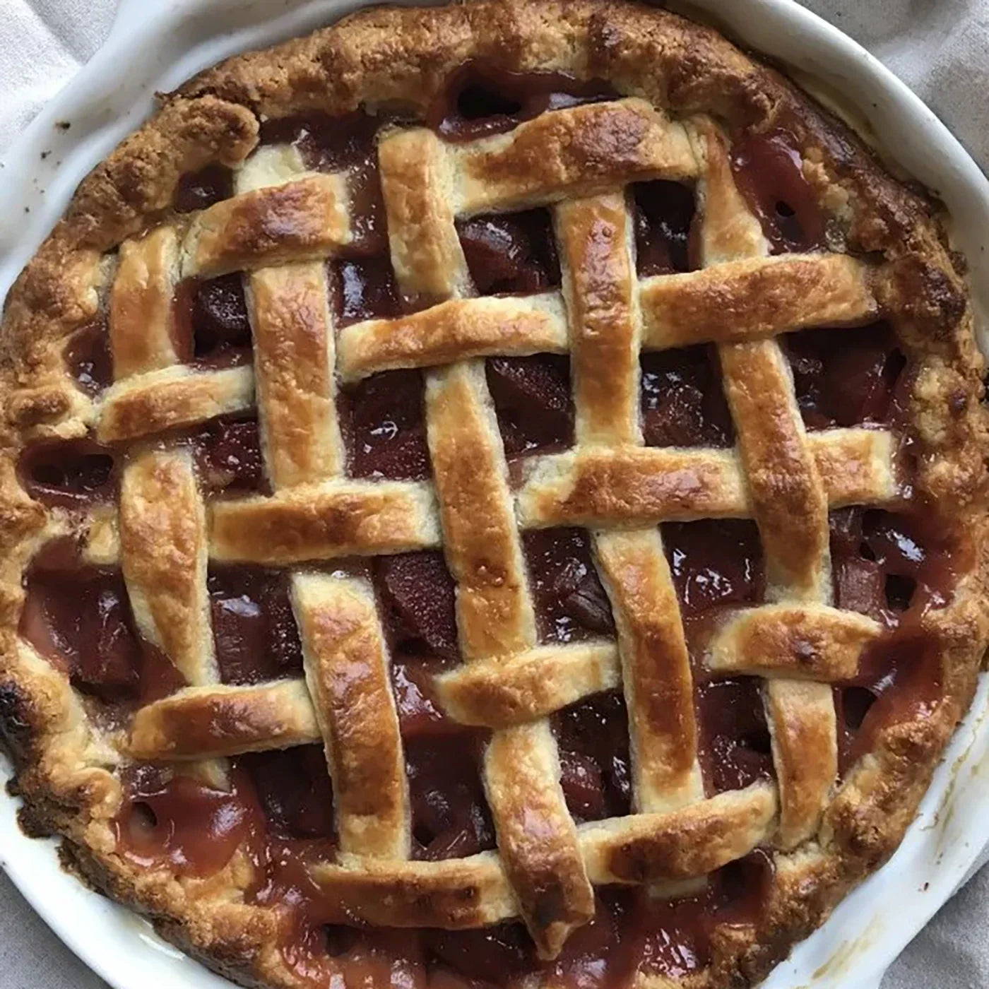 Rhubarb Strawberry Pie